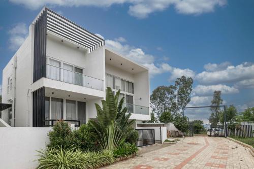 Doddaballapur Villa | Celestial Sapphire Villa Pvt Pool Veg food 4BHK