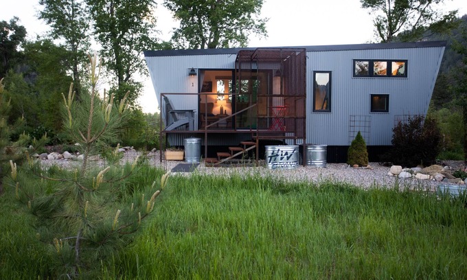 Dolores Maison | Celestial Sights in a Tiny House Getaway - Unit 1