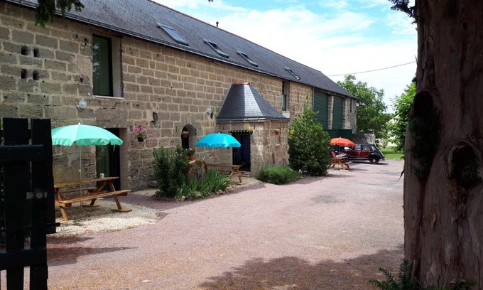 Doue-la-Fontaine Maison | Celtic Rivers