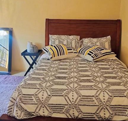 Potchefstroom Lit Et Petit-Déjeuner | CenoeN Country Suites