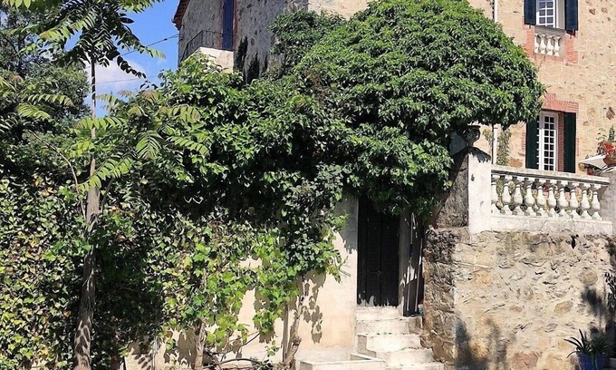 Miraflores de la Sierra Maison | Centenaire Villa dans le village de montagne près de Madrid
