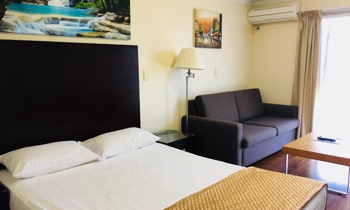 Oxley Hôtel | Centenary Motor Inn