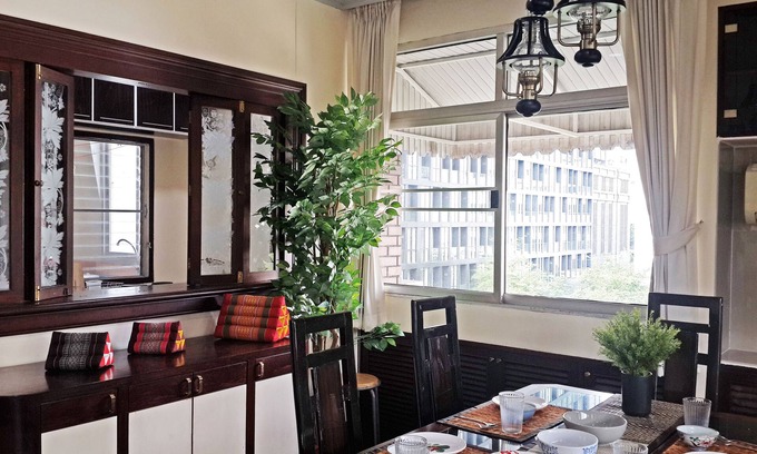 Ploenchit Appartement | Centre de Bangkok, à pied d'Erawan, Moder