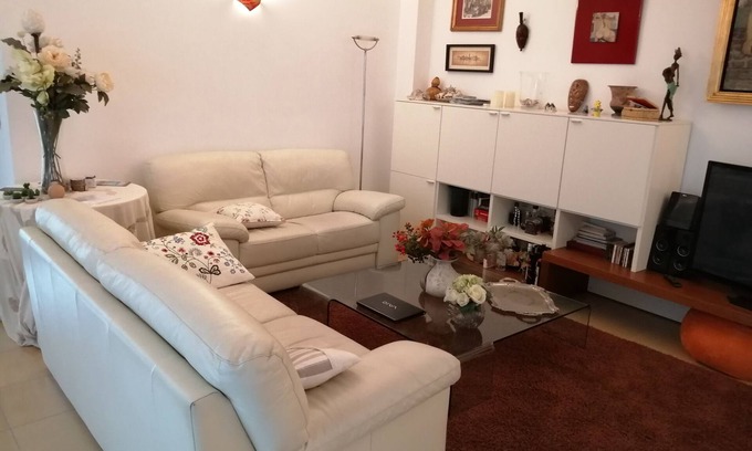 Lecce Appartement | Leccecentro quatre chambre balcon, garage, Freebici, FreeWifi et le climat