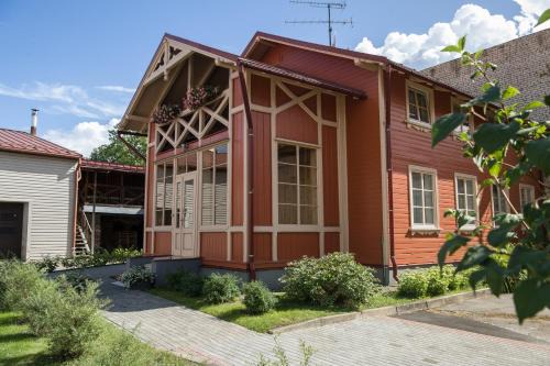 Cesis Maison | Center Orange house