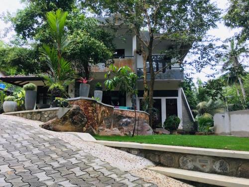 Rumassala Maison | Center Point Villa Unawatuna