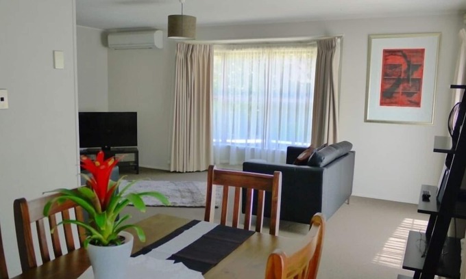 Rotorua Maison | Maison centrale de 3 chambres, piscines WIFI ++ gratuites, piscine et salle de gym