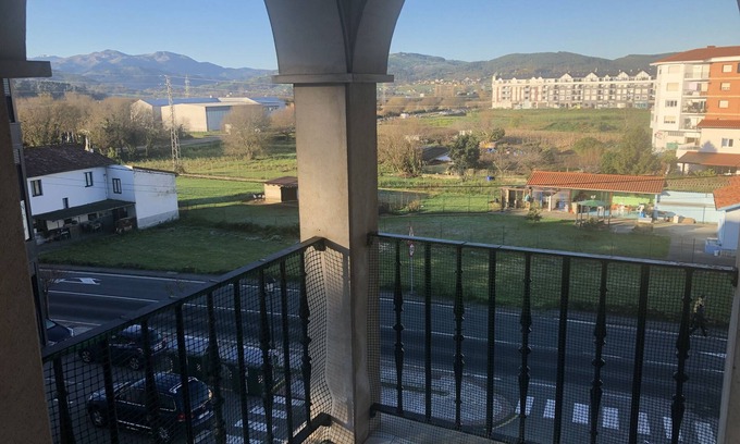 Colindres Appartement | Central apartment with two terraces next to Laredo and its beaches