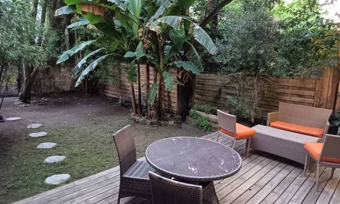 Saint-Michel - Nansouty - Saint-Genes Maison | Central Bordeaux stone townhouse with garden🪴