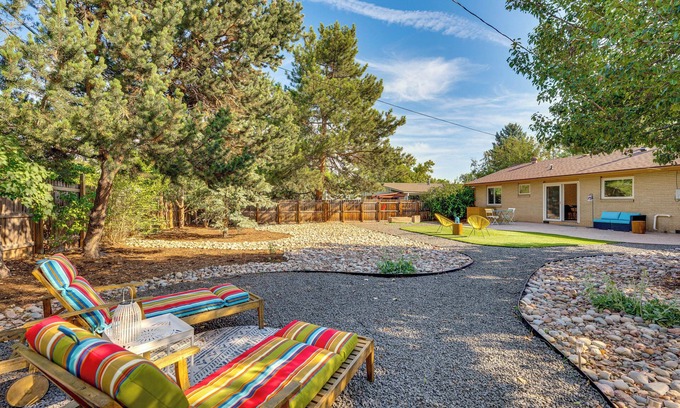 East Boulder Maison | Central Boulder Home w/ Outdoor Oasis, Walk to CU!