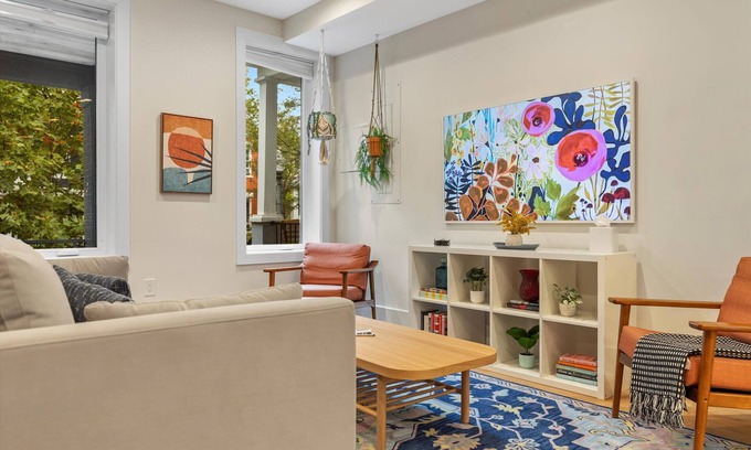 Park View Maison | Central DC 5-BR Townhome - Walk to METRO-rail
