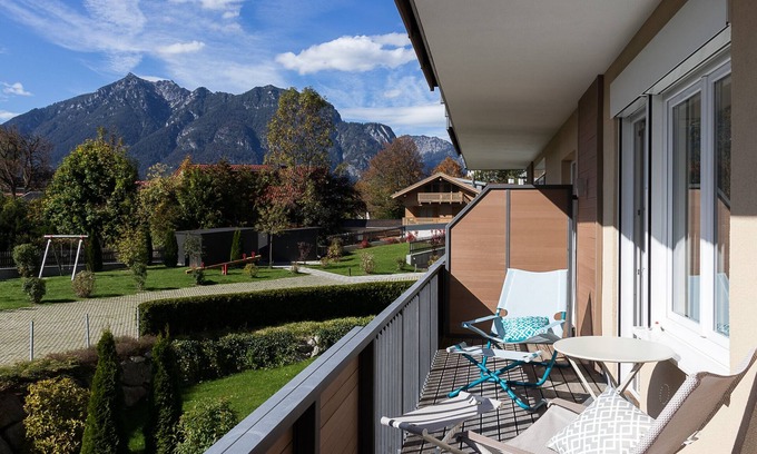Garmisch-Partenkirchen Appartement | Central, calme et élégant avec une vue à 3 sommets!