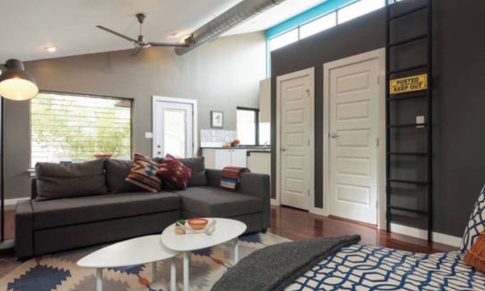 Rosewood Maison | Austin Boutique Hotel Styled 2 Idéal pour les grands groupes (Casa Moderna 2)
