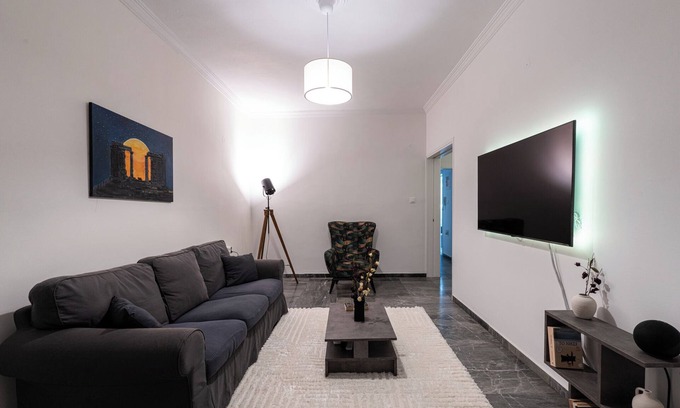 Patras Appartement | Central Elegant Flat in Patras with beautiful balcony and view