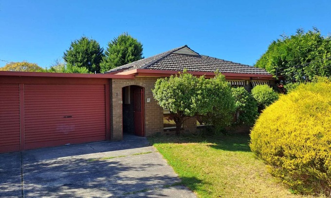 Glen Waverley Maison | Central glen, Ideal family heaven!