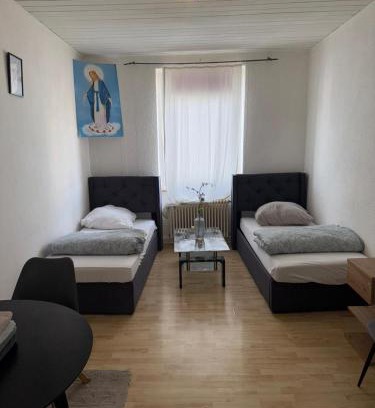 Kelkheim Appartement | Central Kelkheim apartment near station