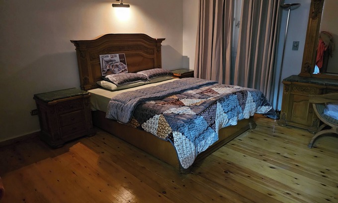 Al-Khalifa Appartement | Central location, Luxury spacious apartment 10 m to downtown and 10 m to tagamo
