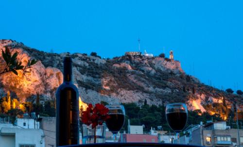 Neapoli Maison | Central Lycabettus view, pr bath, pr living area, pr balcony