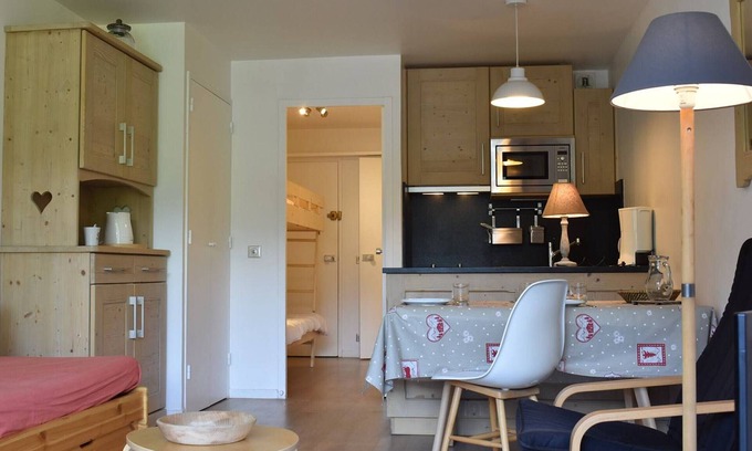 Meribel Centre Appartement | Studio pour 4 personnes à Méribel - Centre avec balcon et parking privé