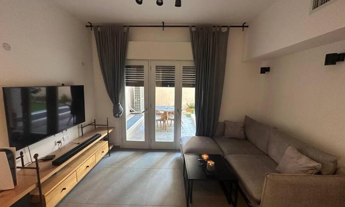 Tel Aviv Appartement | Central Tel Aviv with garden
