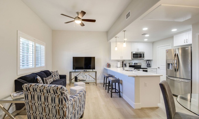 Tucson Copropriété | Central Tucson Condo w/ Community Pool + Hot Tub!