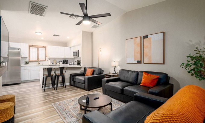 Avondale Maison | Central Tucson Remodeled Townhome