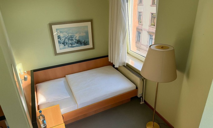 Altstadt Appartement | Central View Cozy Apartment Frankfurt neorenaissance
