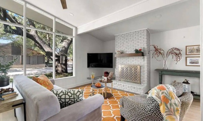 North Dallas Maison | Centrally located 3 bedroom luxury retreat