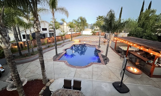Temecula Maison | Centrally located beach-house themed resort style home with pool and hot tub