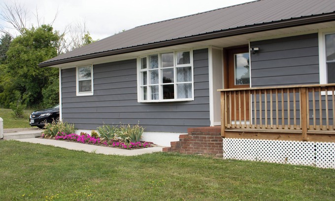Rock Stream Cabine | Wine Trail Lodge