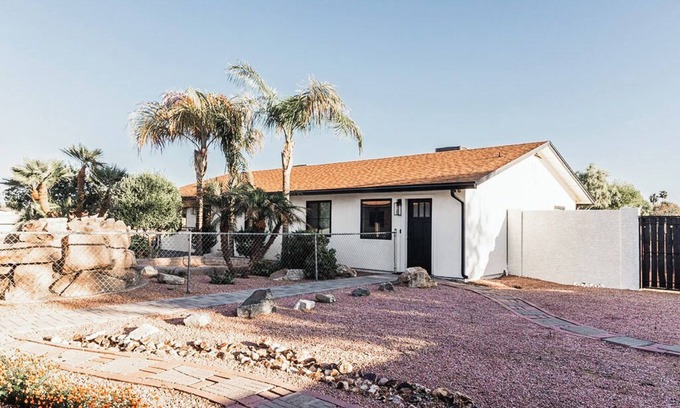 Tierra Ranchos Appartement | Centrally located cozy Studio in peaceful neighborhood!