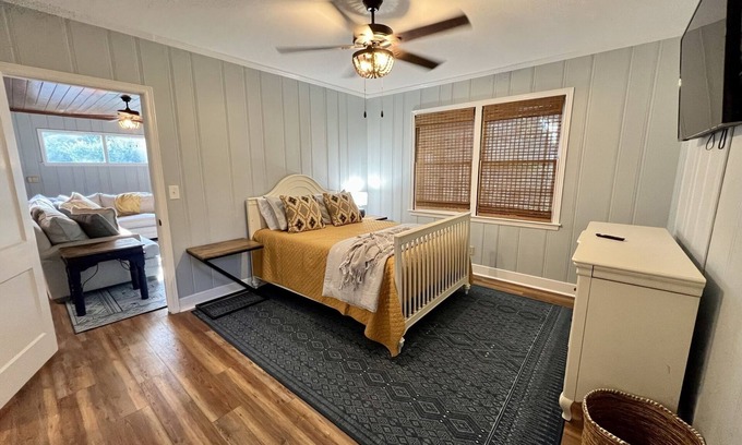 Valdosta Maison | Centrally located fully renovated home, walkable to VSU & SGMC.