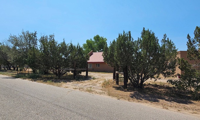 Espanola Maison | Centrally-located home in beautiful, quiet, La Mesilla!