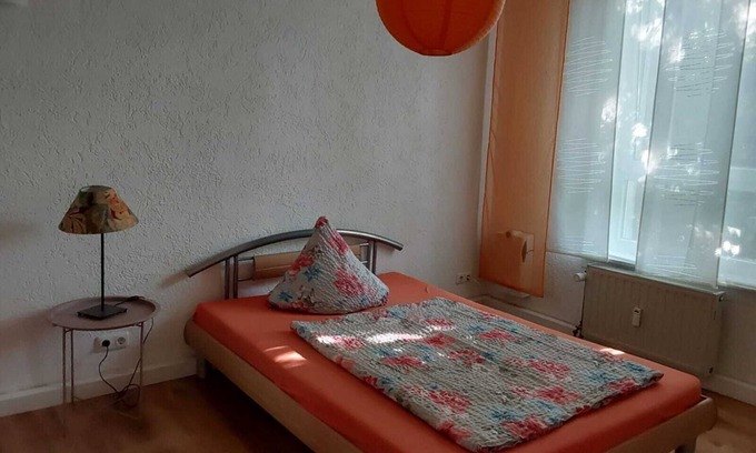 Schkeuditz Appartement | Centrally located vacation apartment "ROSI" in Schkeuditz