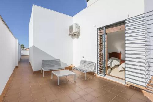 Dos Hermanas Appartement | Centro, Atico 2 dormitorios con terraza