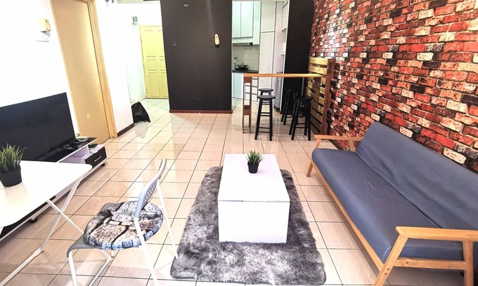 Klang Copropriété | Centro Klang 2BR Loft Design Suite + Jeux TV Atari
