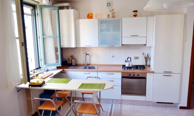 Turate Appartement | [Centro storico] Vulcano1, Bilocale strategico tra Milano, Como, fiere