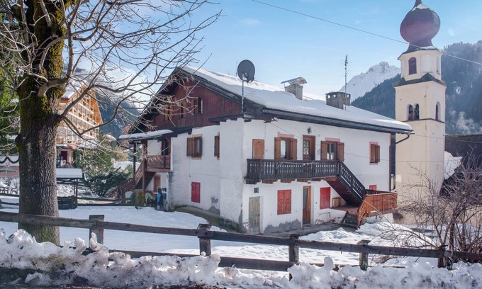Canazei Appartement | Cesa Crepaz Piccolo' avec vue sur montagne et jardin