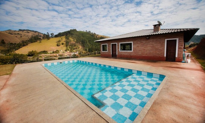 Joanopolis Maison | Chácara c piscina e vista para Cach. dos Pretos/SP