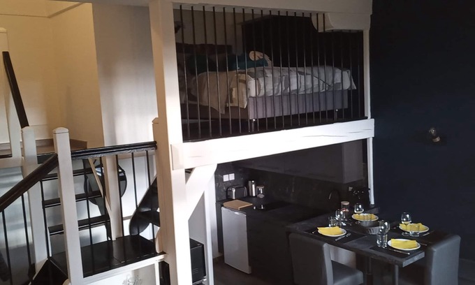 Uriage-les-Bains Appartement | Château D'uriage: Studio Atypique à 20 min de Grenoble et a 20 min de Chamrousse