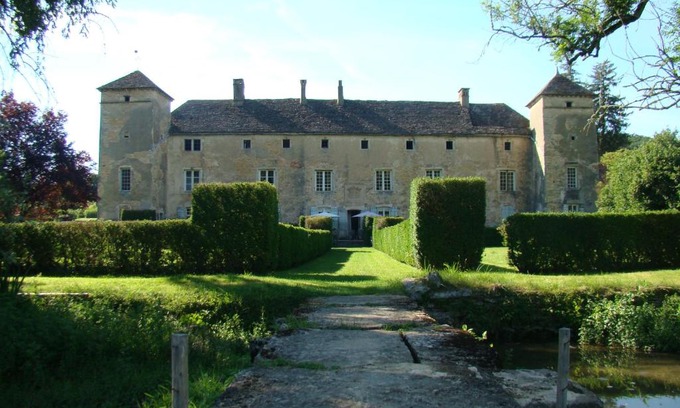 Ozenay Lit Et Petit-Déjeuner | Château d'Ozenay