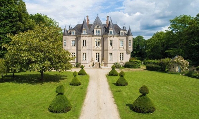Vallon-sur-Gee Maison | Château de la Grange Moreau