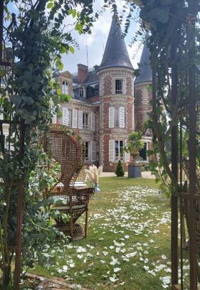 Fontenay-Tresigny Hôtel | Château de la PLUMASSERIE