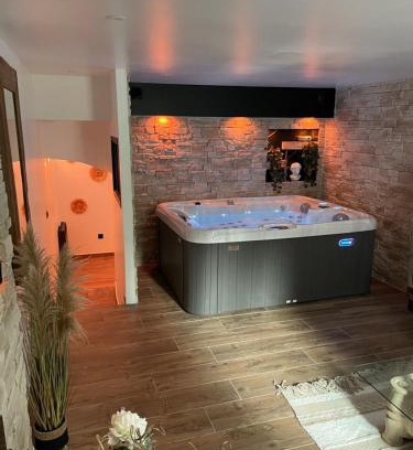 Gare-Jouvenet Appartement | Château de la sagesse SPA