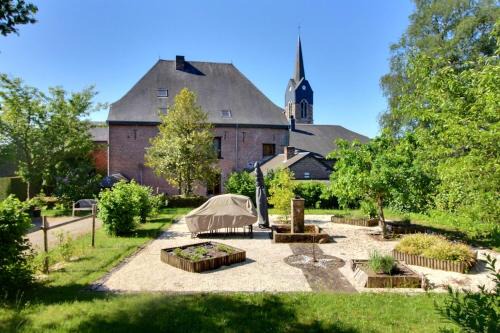 Gedinne Maison | Château de Rienne met sauna & hottub & pooltafel