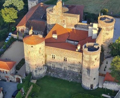 Saint-Vidal Hôtel | Château de Saint Vidal