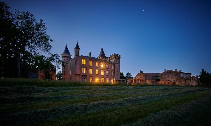 Lagarde Lit Et Petit-Déjeuner | Château de Sibra