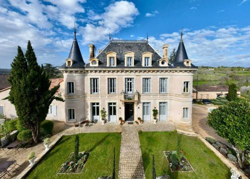 Monpazier Hôtel | Château Hôtel Edward 1er