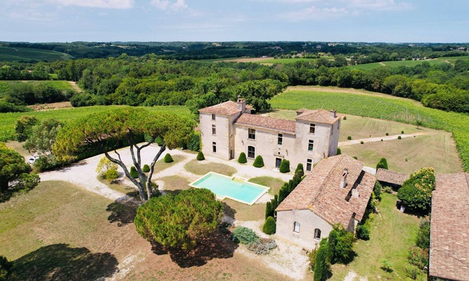 Haux Autre | Château Haute-Sage : demeure familiale d'exception avec piscine