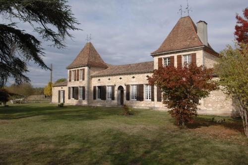 Bazadais Lit Et Petit-Déjeuner | Château Le Guit